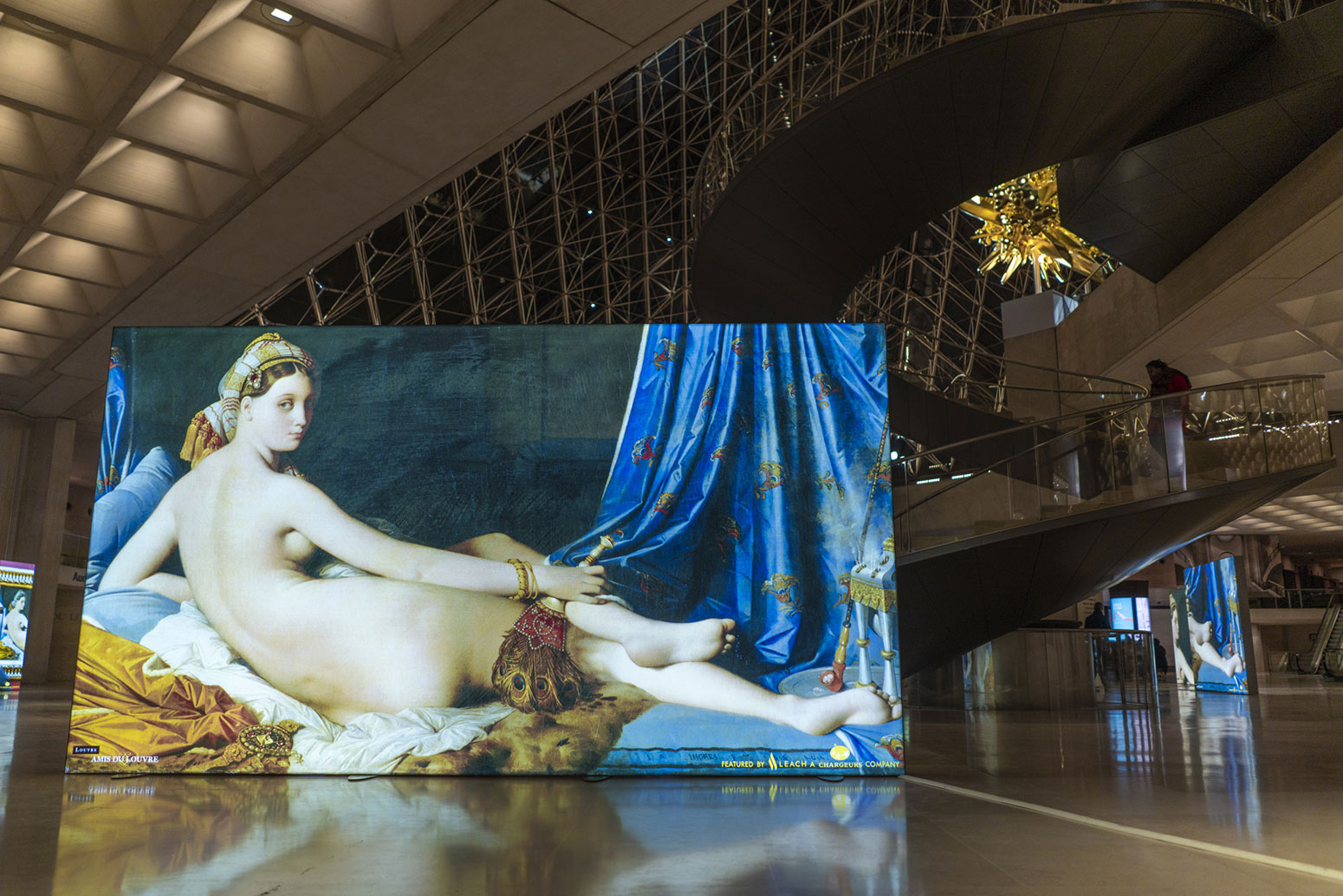 Louvre banner